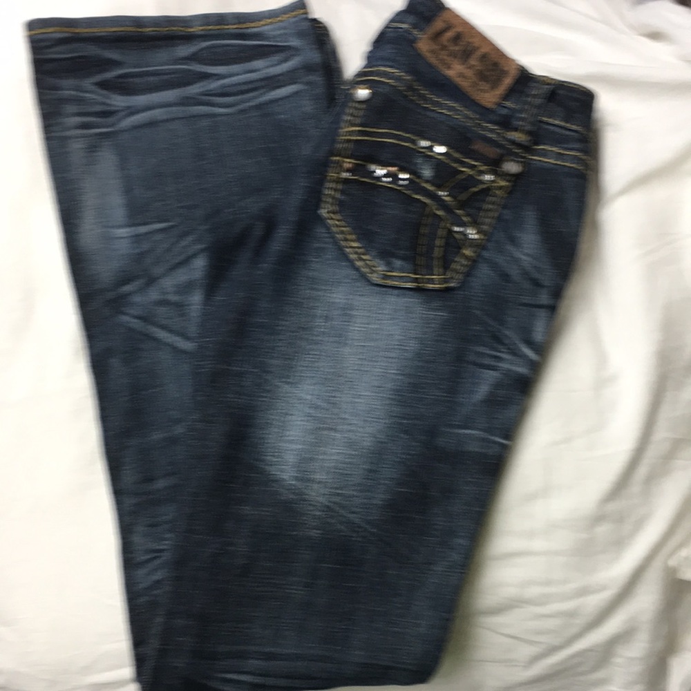 Zanadi Jeans distressed sz 3